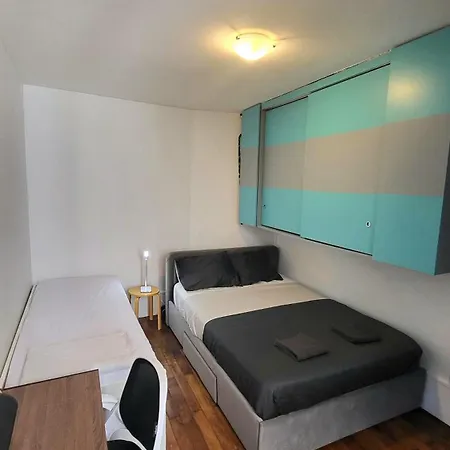 19 Cosy * Париж